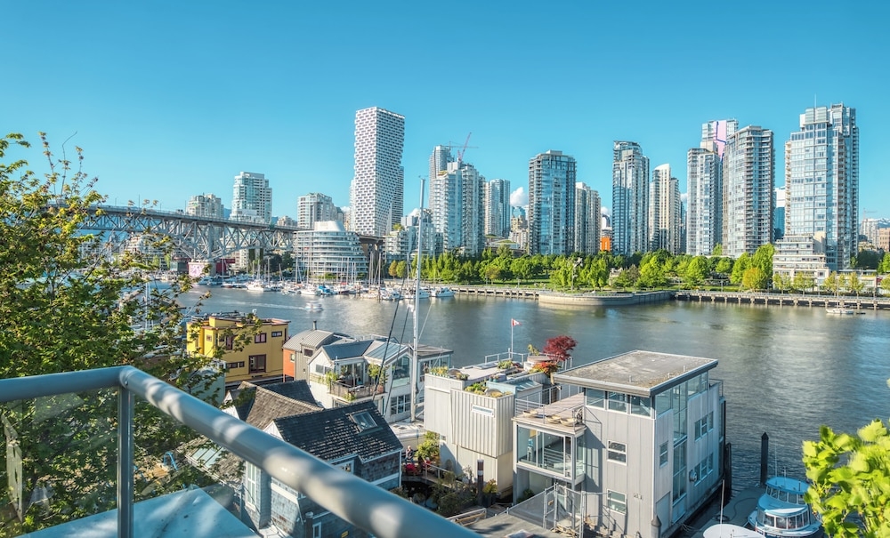 숙박 시설에서 보는 시내 전망