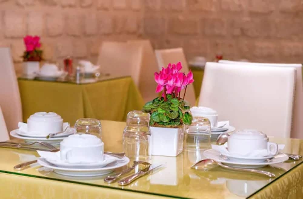 뷔페 아침 식사