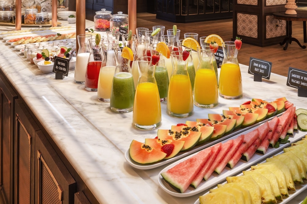 뷔페 아침 식사