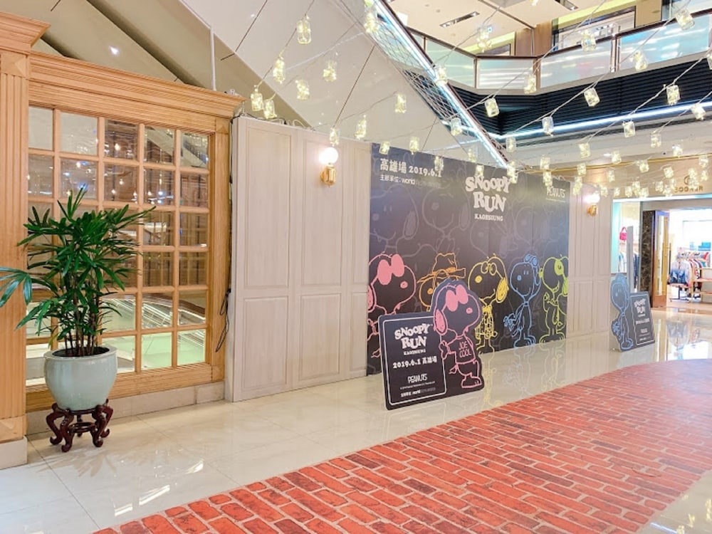 로비 좌석 공간