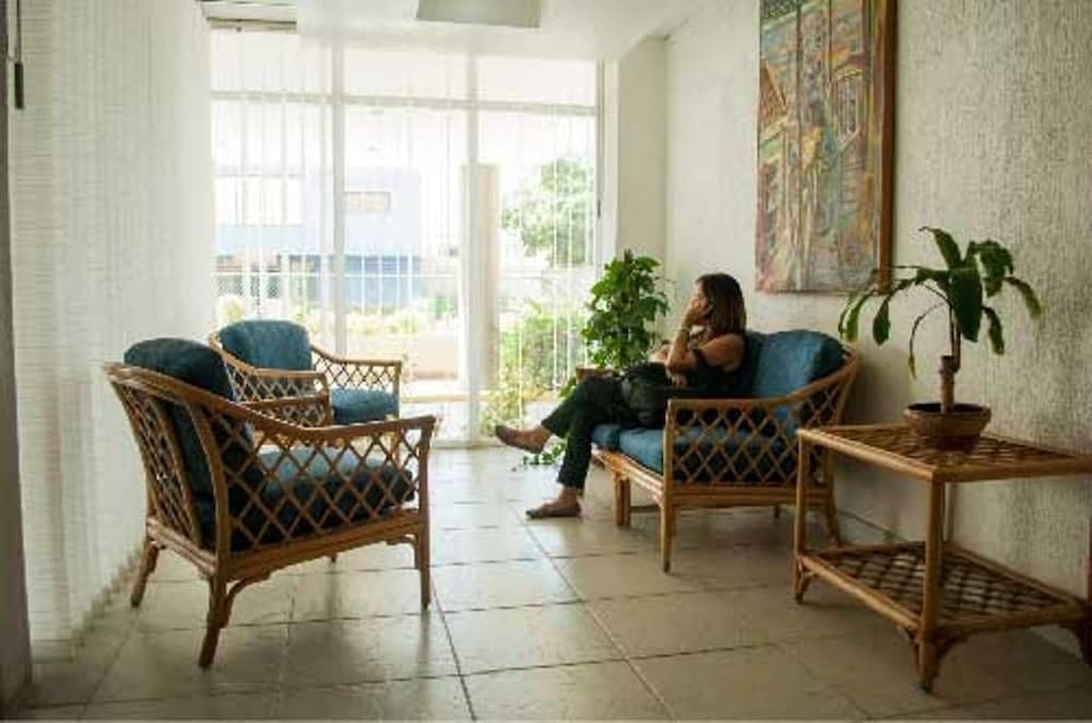 로비 좌석 공간