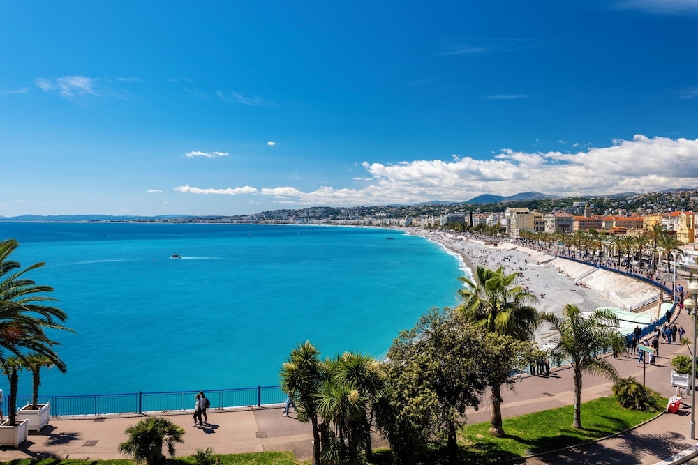 숙박 시설의 전망