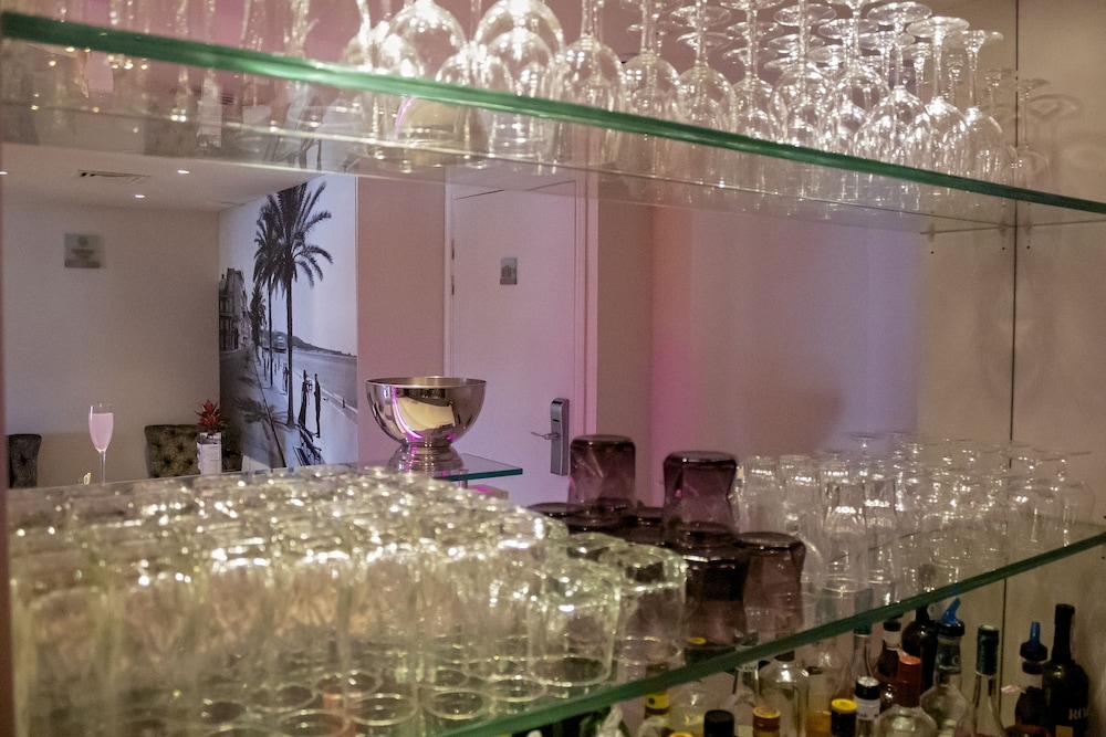 바(숙박 시설 내)