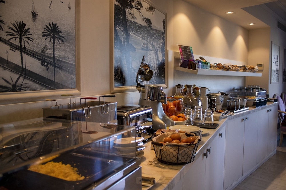 뷔페 아침 식사