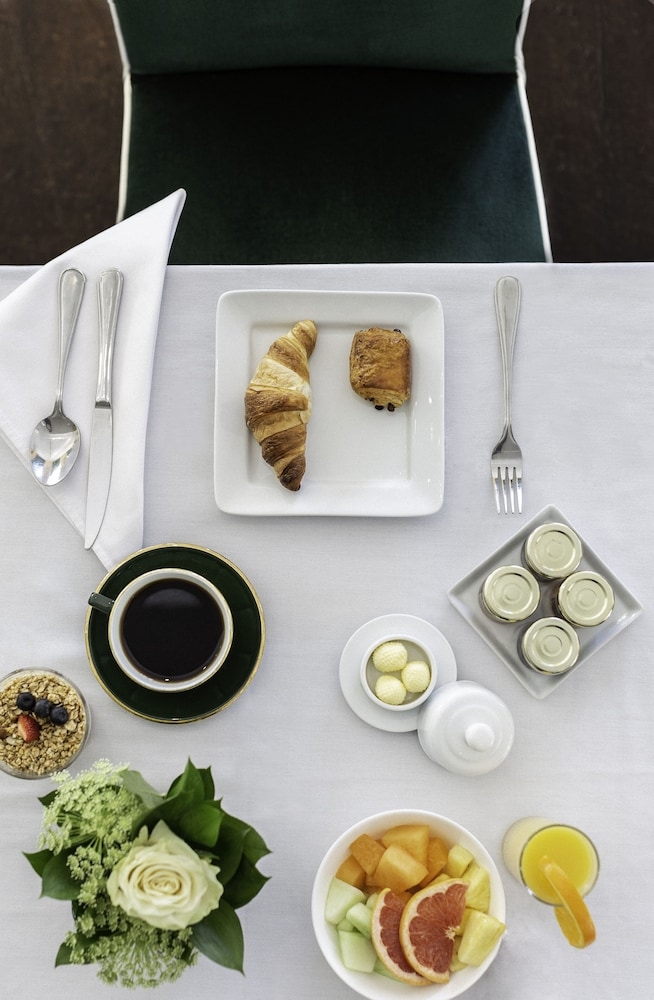 뷔페 아침 식사