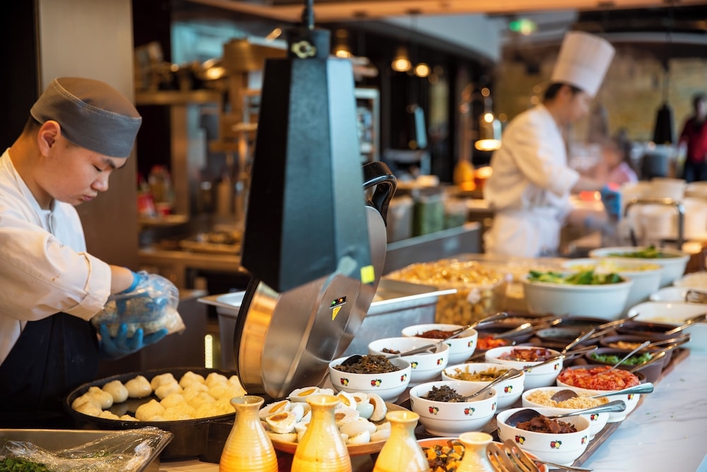 뷔페 아침 식사