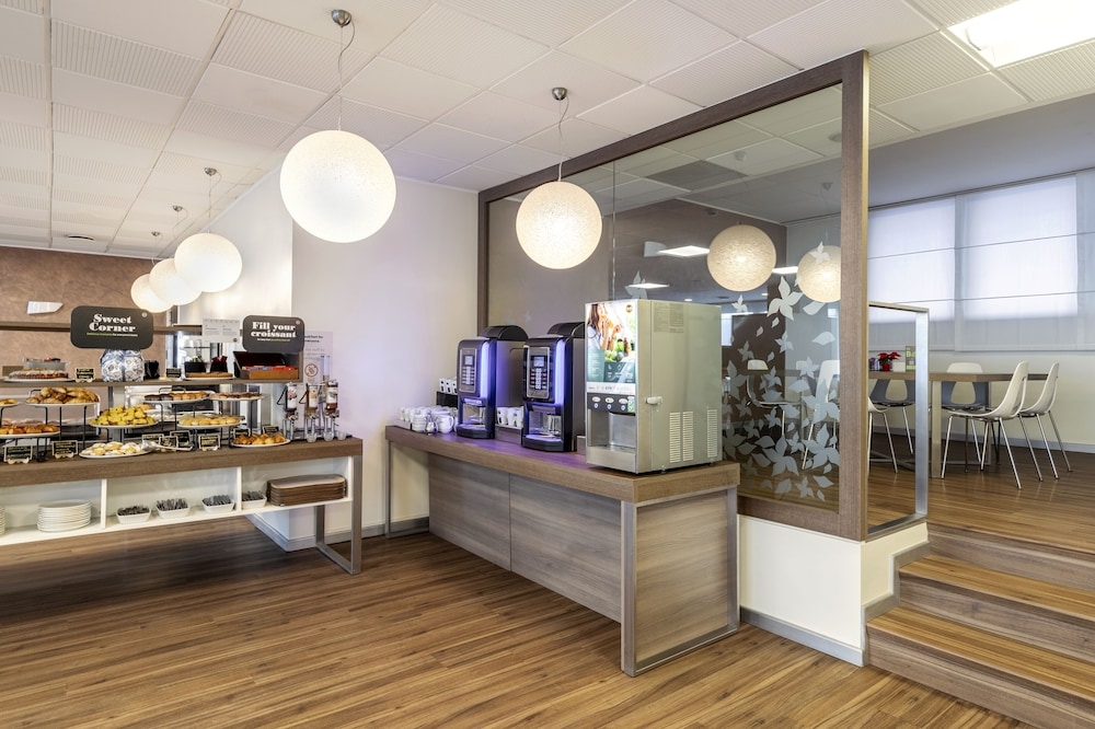 뷔페 아침 식사