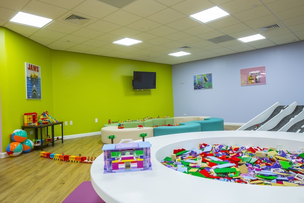 어린이 놀이 공간 - 실내