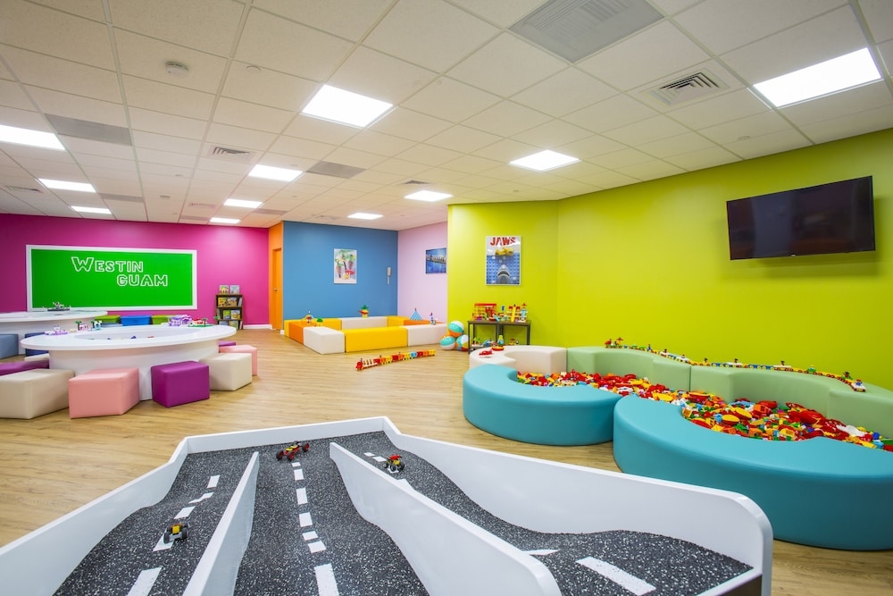 어린이 놀이 공간 - 실내