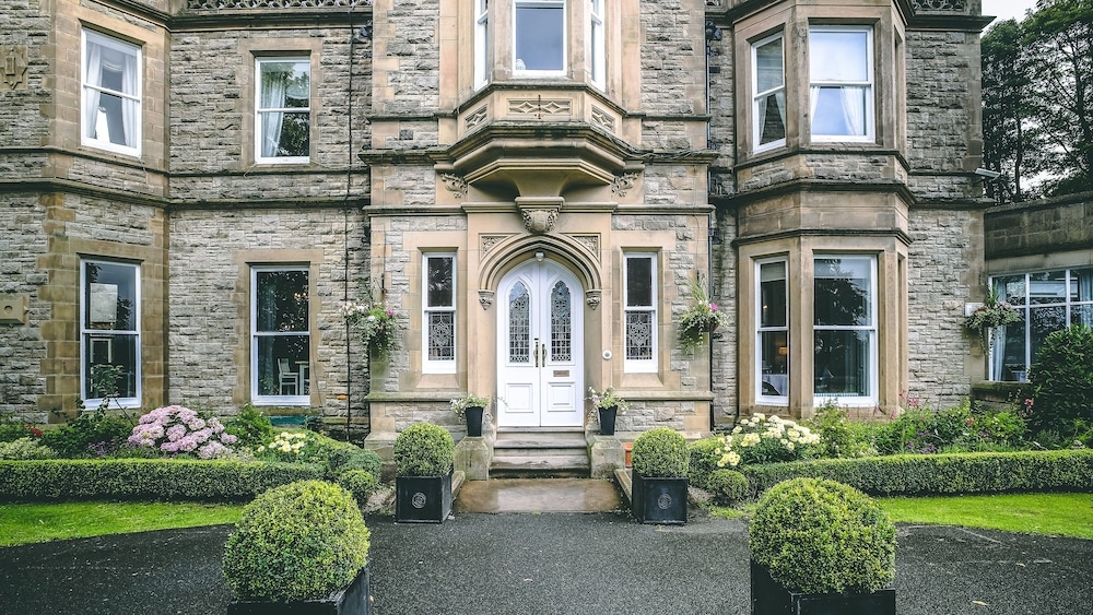 숙박 시설 입구