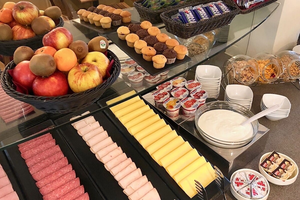 뷔페 아침 식사