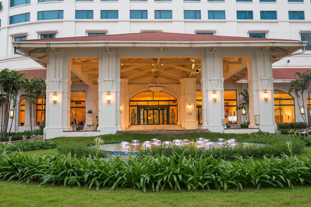 숙박 시설 입구