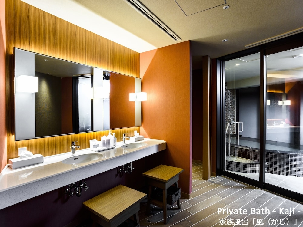 숙박 시설 내 편의 시설/서비스