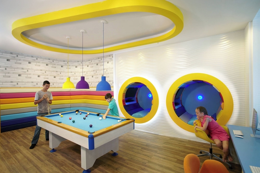 숙박 시설 내 편의 시설/서비스