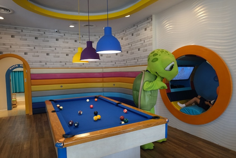 어린이 놀이 공간 - 실내