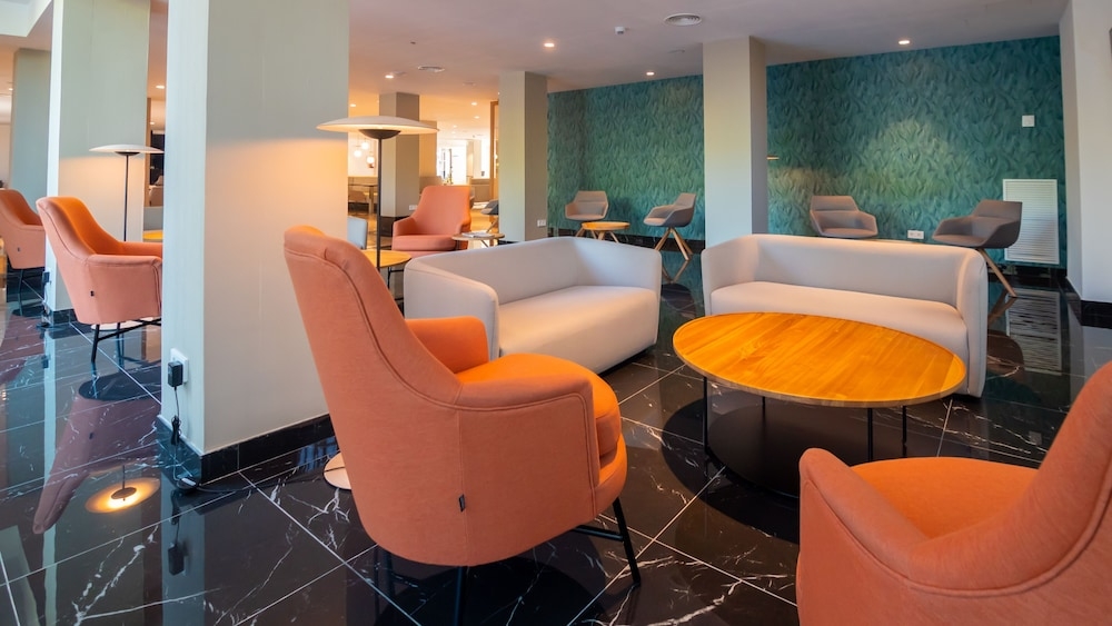 로비 좌석 공간