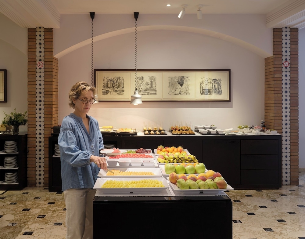 뷔페 아침 식사