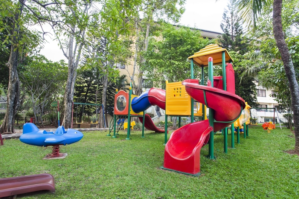 어린이 놀이 공간 - 야외