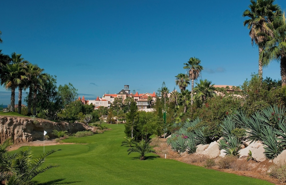 숙박 시설 구내