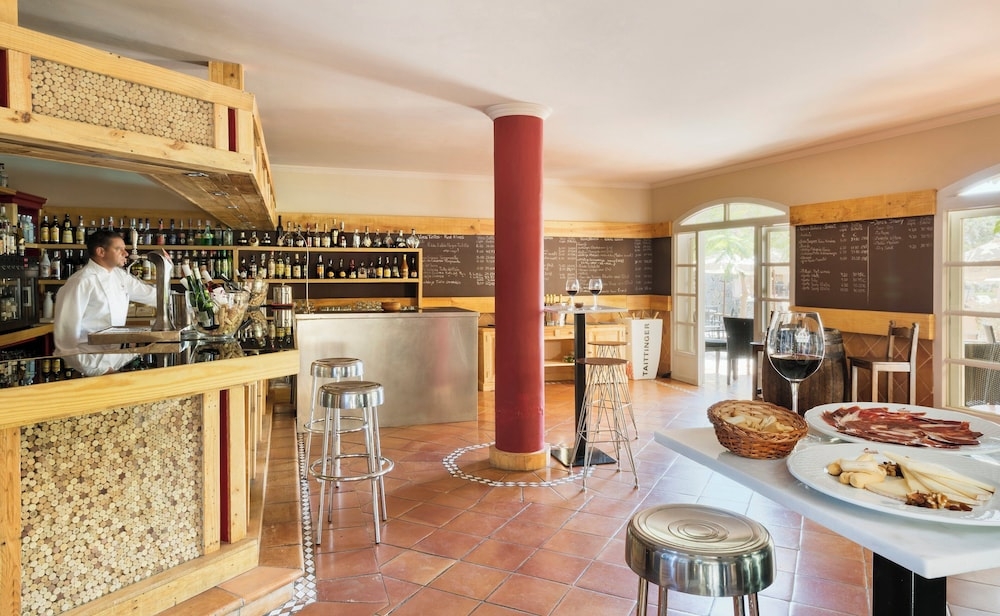 바(숙박 시설 내)