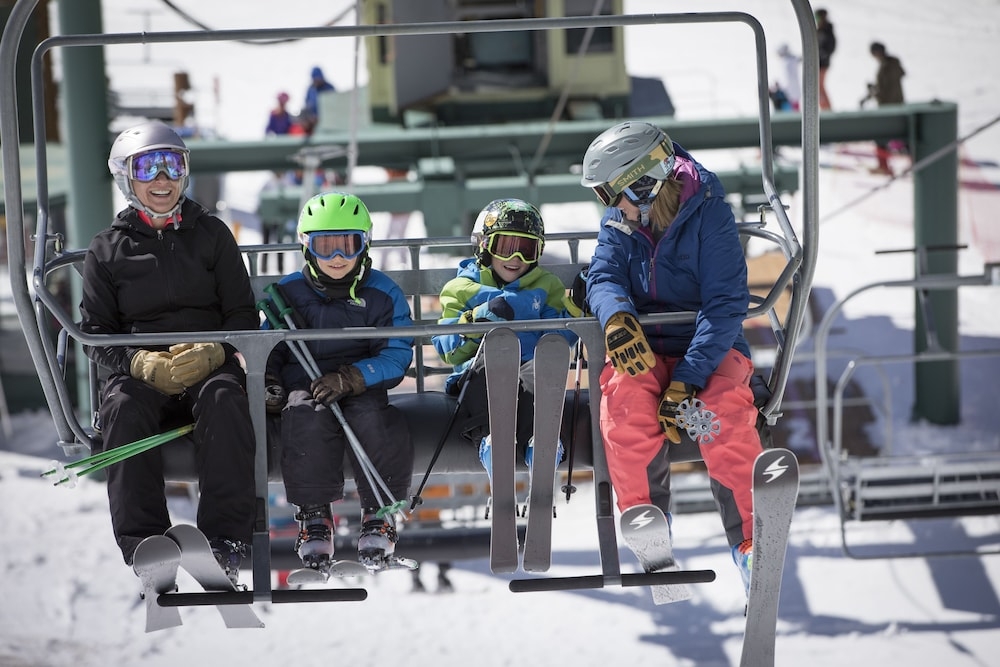 어린이 놀이 공간 - 야외