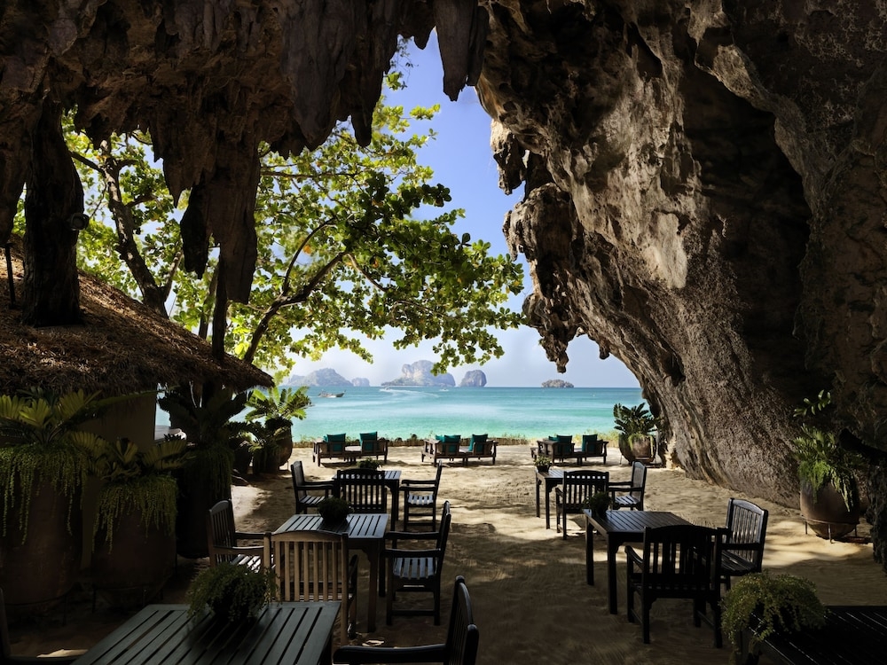 바(숙박 시설 내)