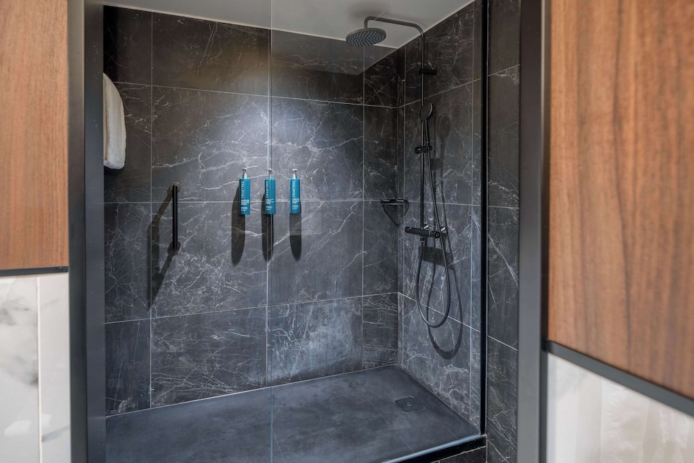 욕실 샤워