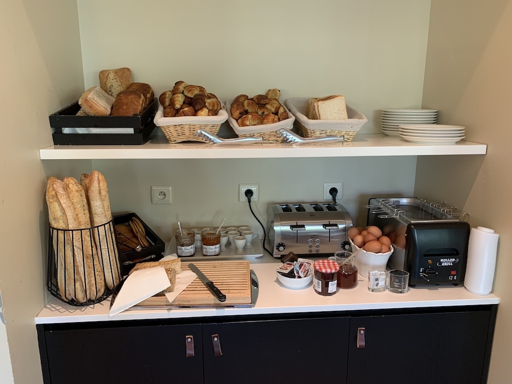 뷔페 아침 식사