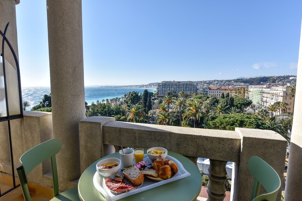 숙박 시설의 전망