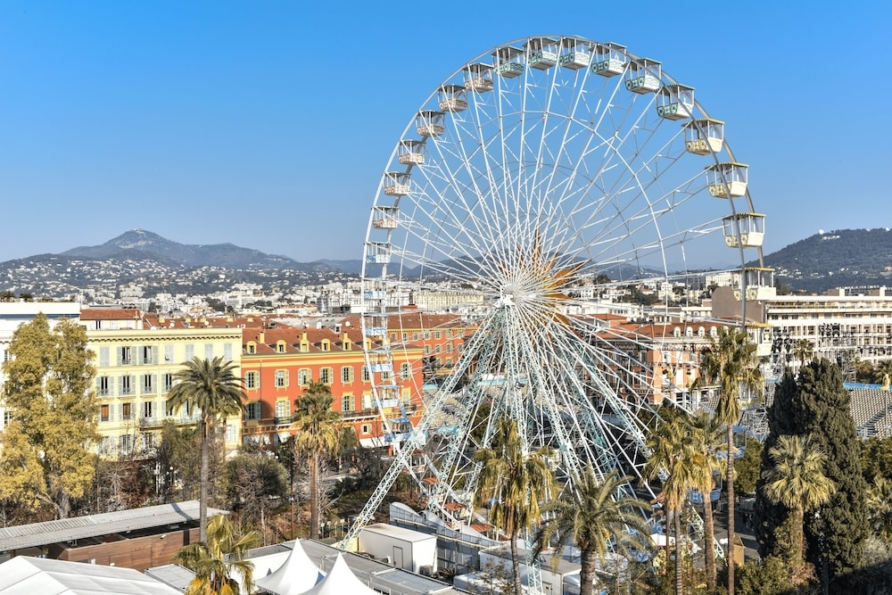 숙박 시설의 전망