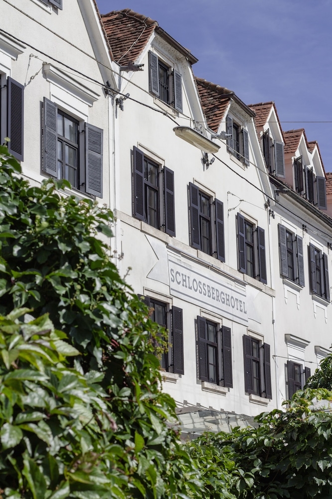 숙박 시설 정면