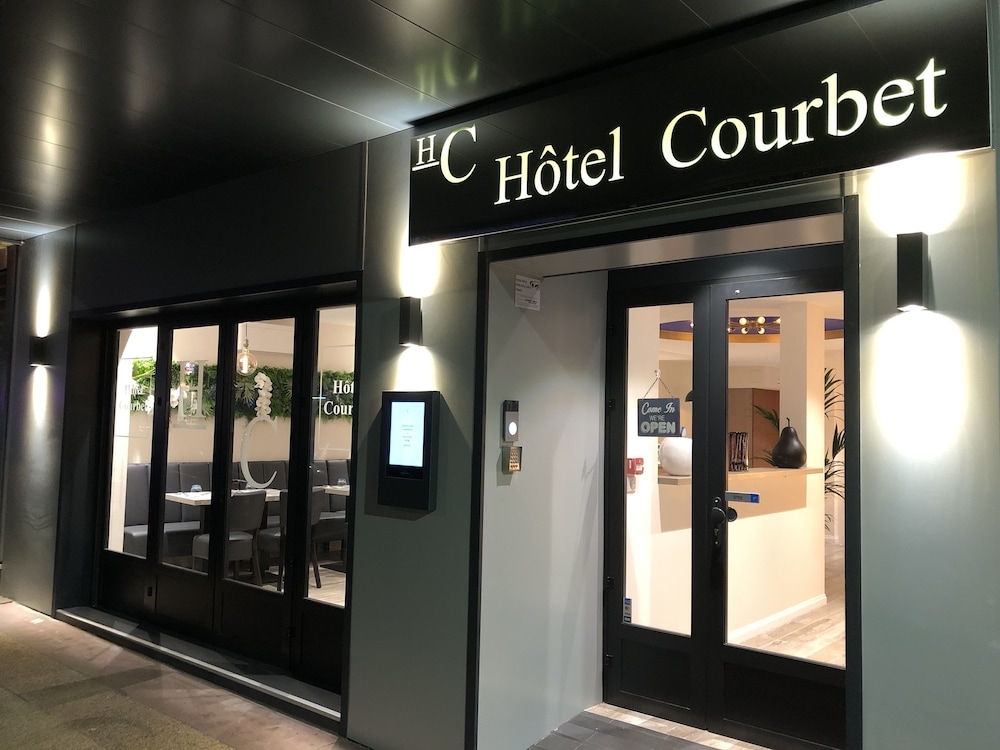 숙박 시설 정면