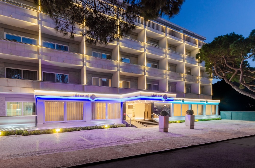 숙박 시설 정면