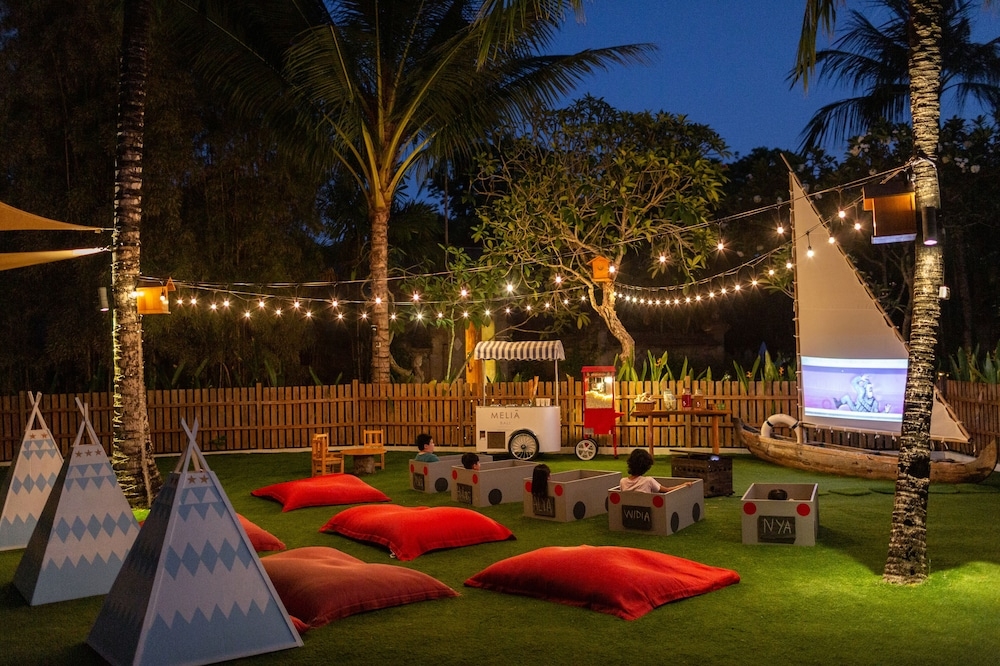 어린이 놀이 공간 - 야외