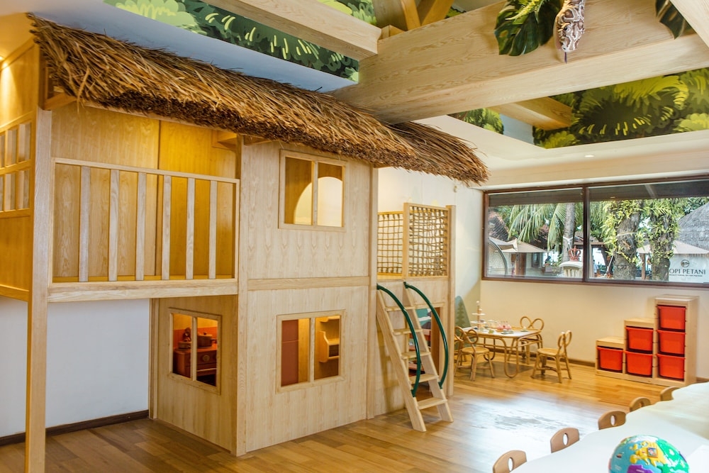 어린이 놀이 공간 - 실내