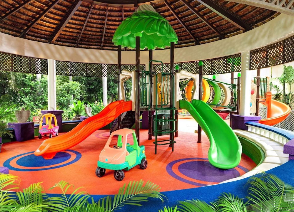 어린이 놀이 공간 - 실내