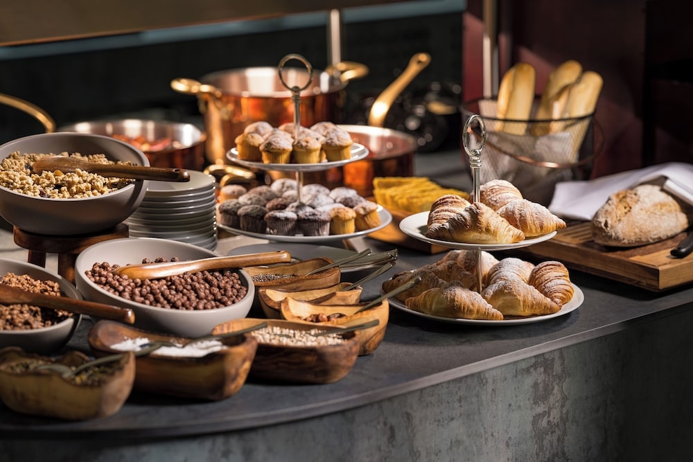 뷔페 아침 식사