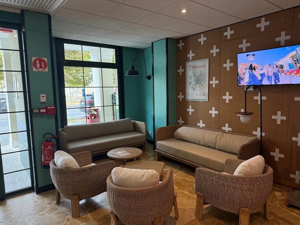 로비 좌석 공간