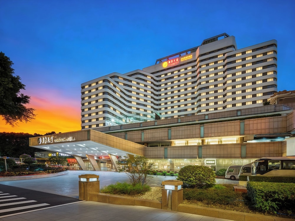 숙박 시설 정면