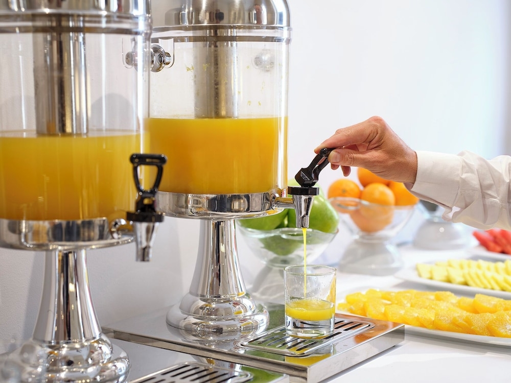 뷔페 아침 식사