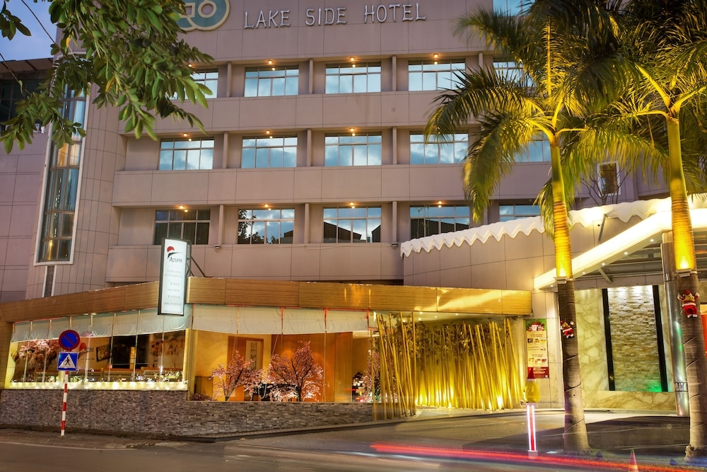 숙박 시설 정면