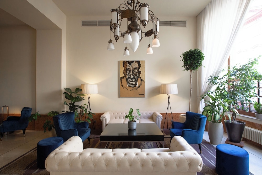 로비 좌석 공간