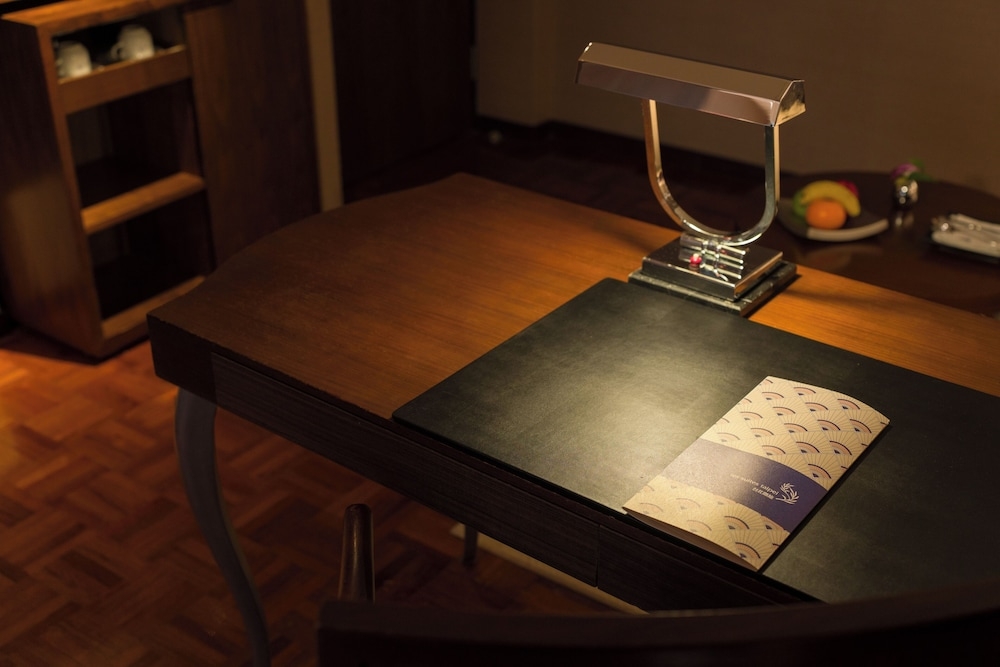 객실 내 비즈니스 센터