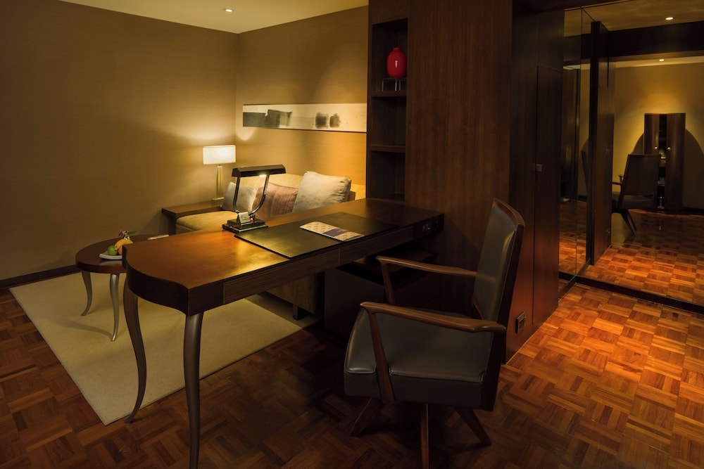 객실 내 비즈니스 센터