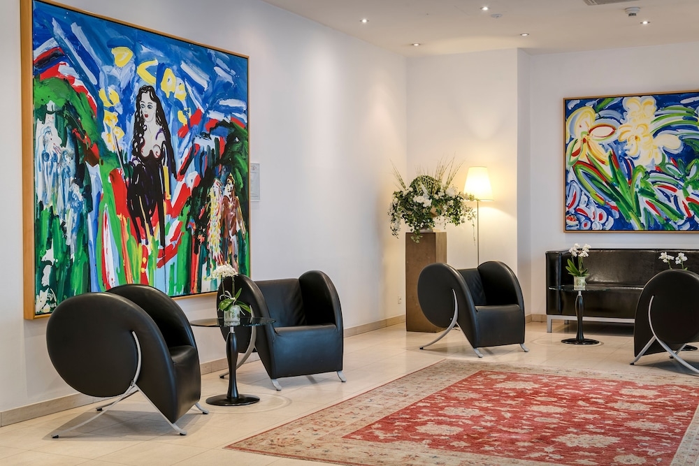 로비 좌석 공간