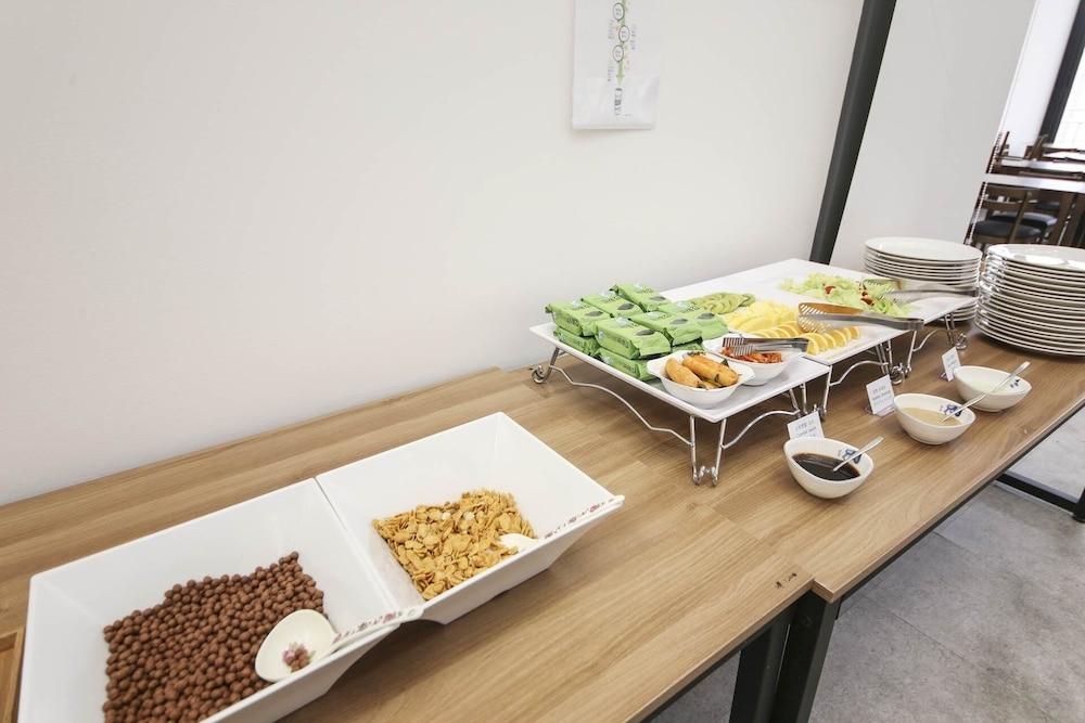 뷔페 아침 식사