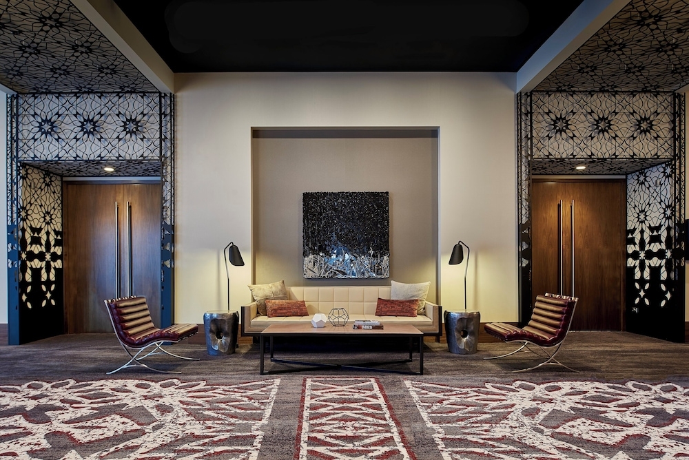 로비 좌석 공간