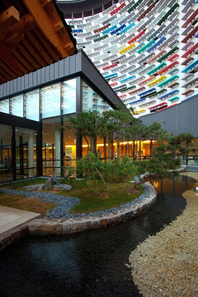 숙박 시설 정면