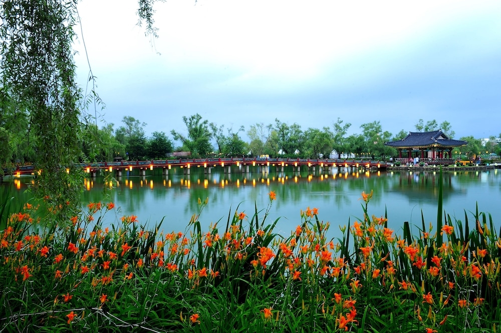 숙박 시설에서 보는 주변 전망