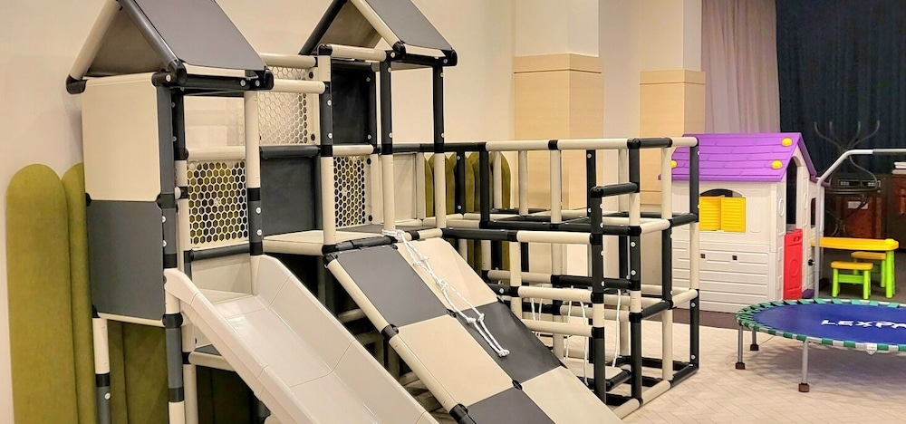 어린이 놀이 공간 - 실내